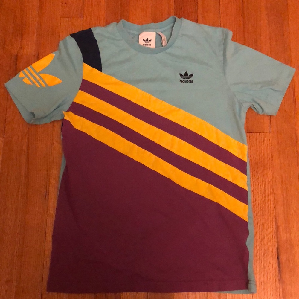 Adidas colorblock top t-shirt women’s size small